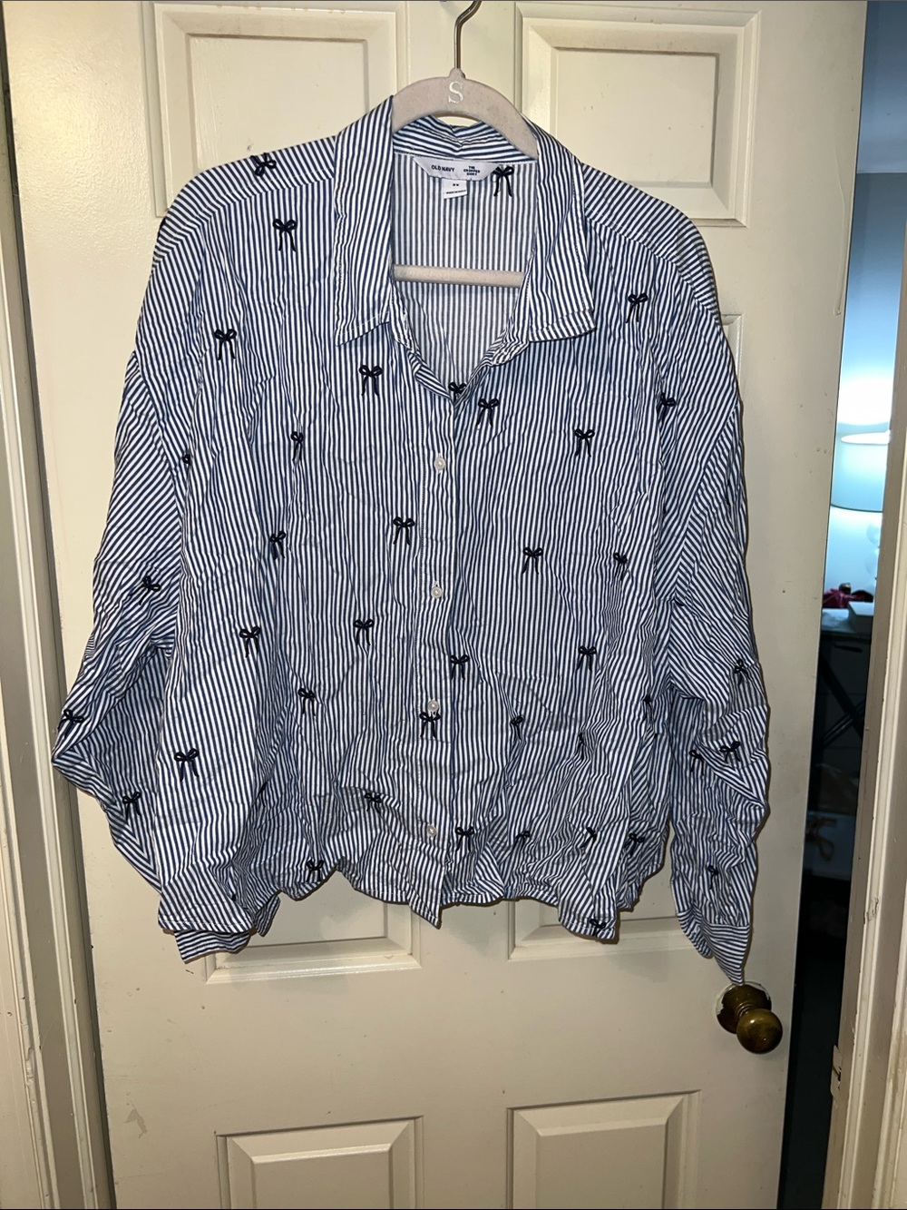 Old Navy Plus Sized Cropped Button Down Shirt